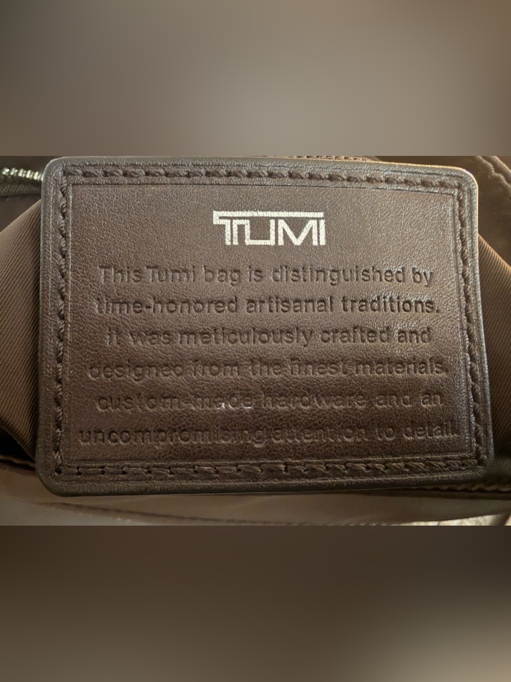 GUC Tumi Voyager Taupe Nylon Crossbody Messenger Bag with Leather Trim - Picture 11 of 13